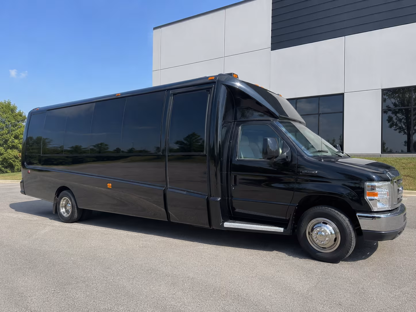 Fort Lauderdale Bachelor & Bachelorette Transportation party bus exterior