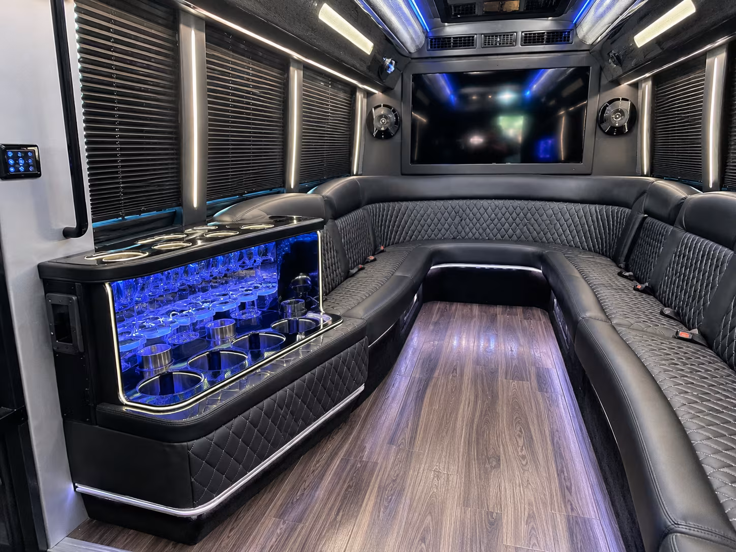 Fort Lauderdale Birthday, Sweet 16, & Quinceañera Transportation pickup coordination