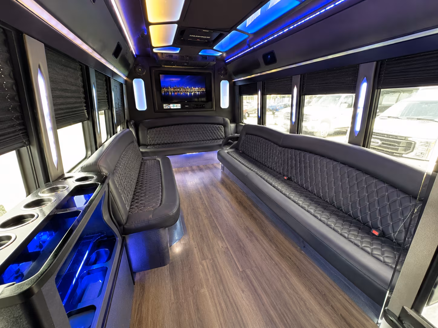 Fort Lauderdale Birthday, Sweet 16, & Quinceañera Transportation party bus exterior