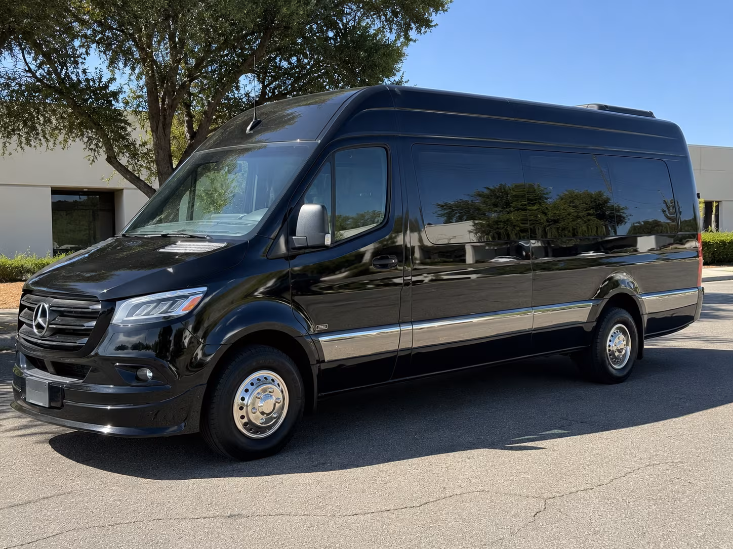 Fort Lauderdale Corporate Transportation party bus exterior
