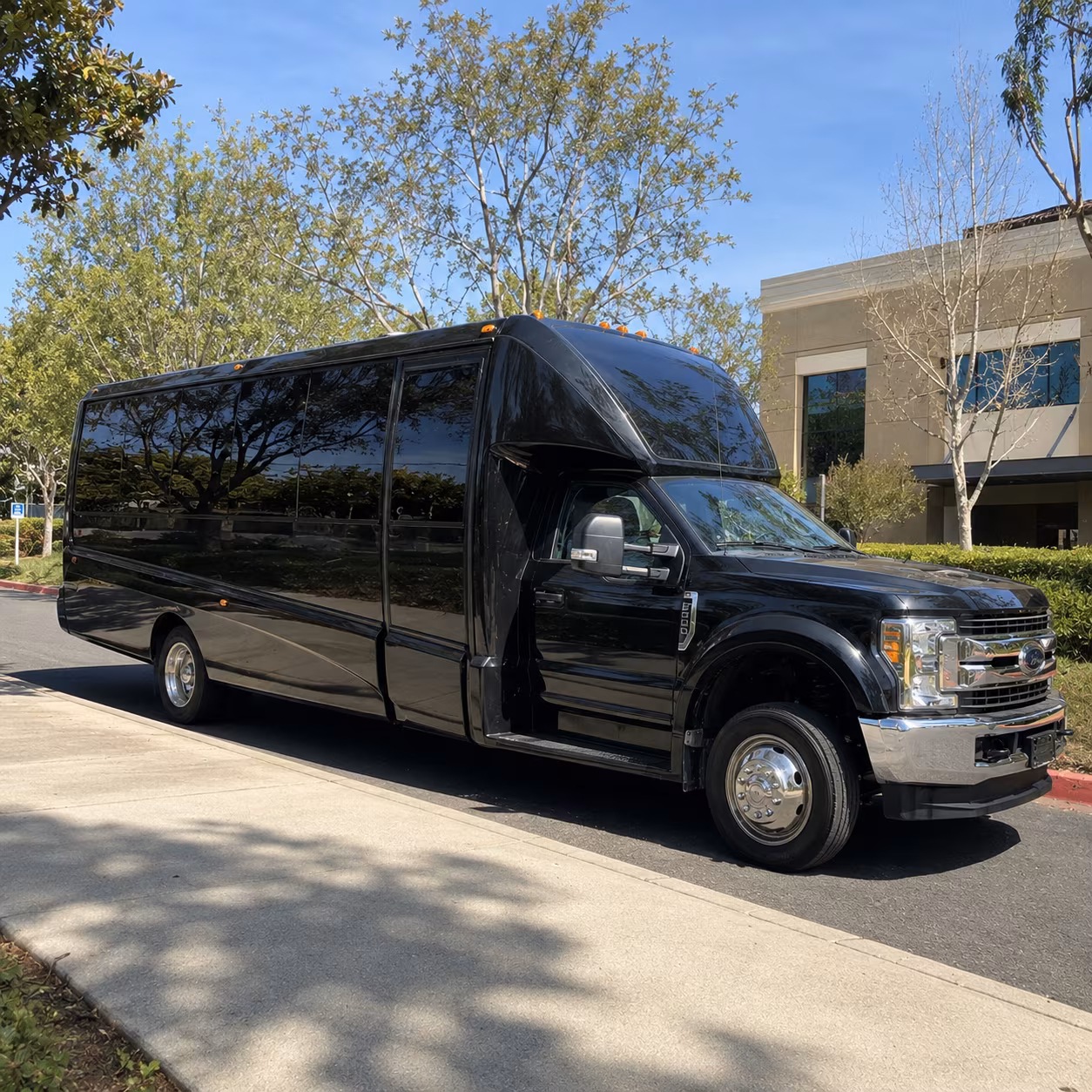 Fort Lauderdale Winery Tour & Pub Crawl Transportation party bus exterior