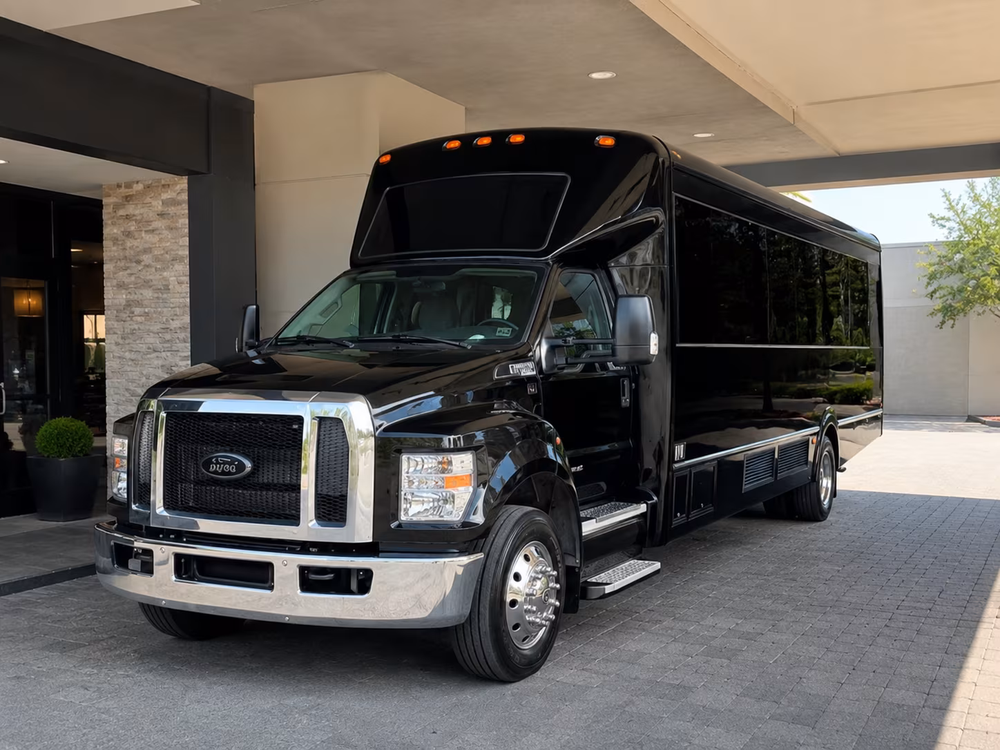 Hollywood Party Bus Rental